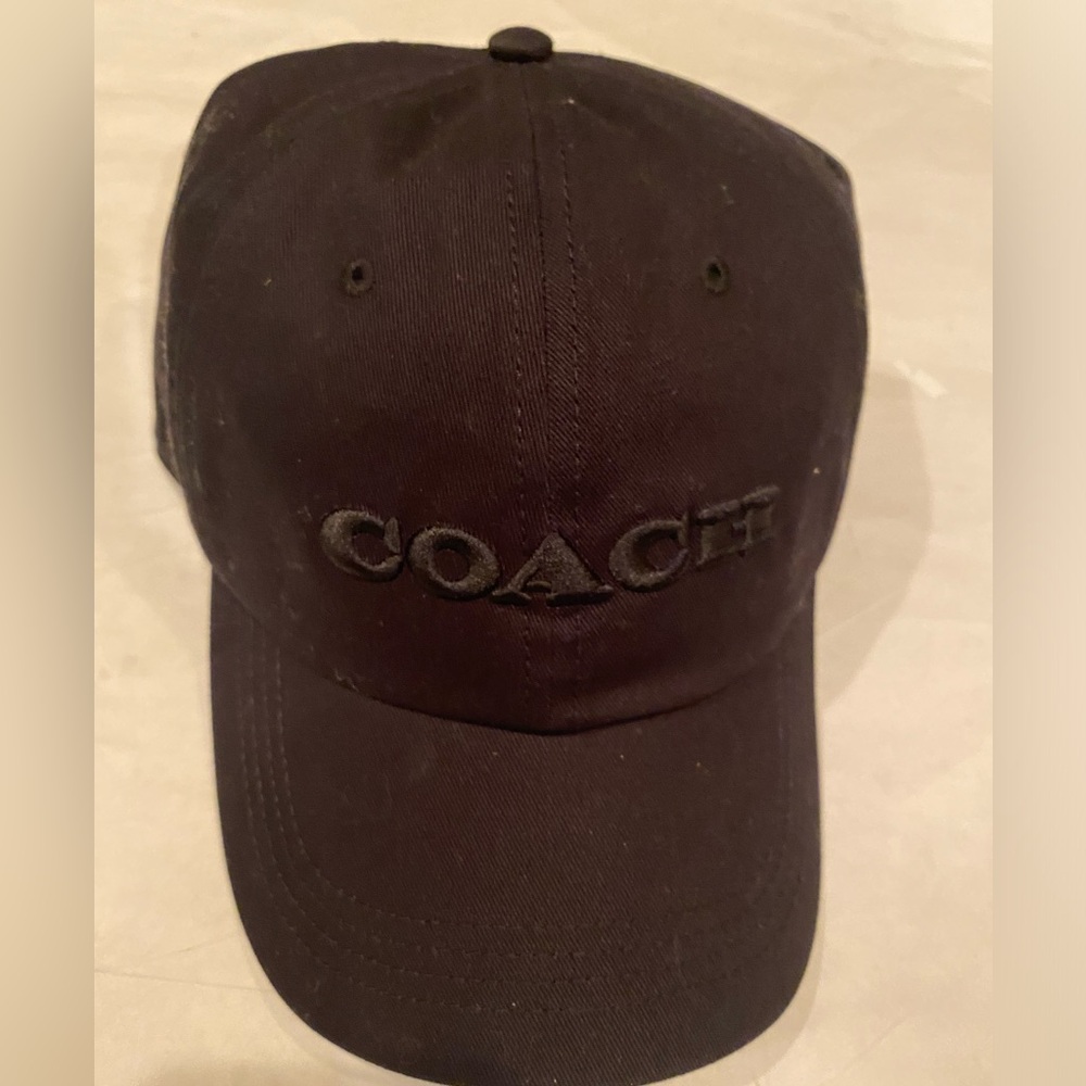 Coach women’s Logo Embroidered Baseball Cap in black OR off white NWT